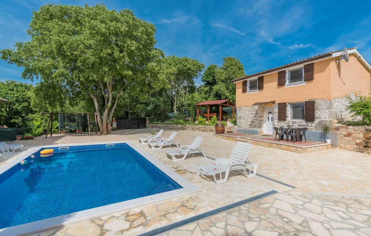 Ferienhaus Alejna Vakantiehuis